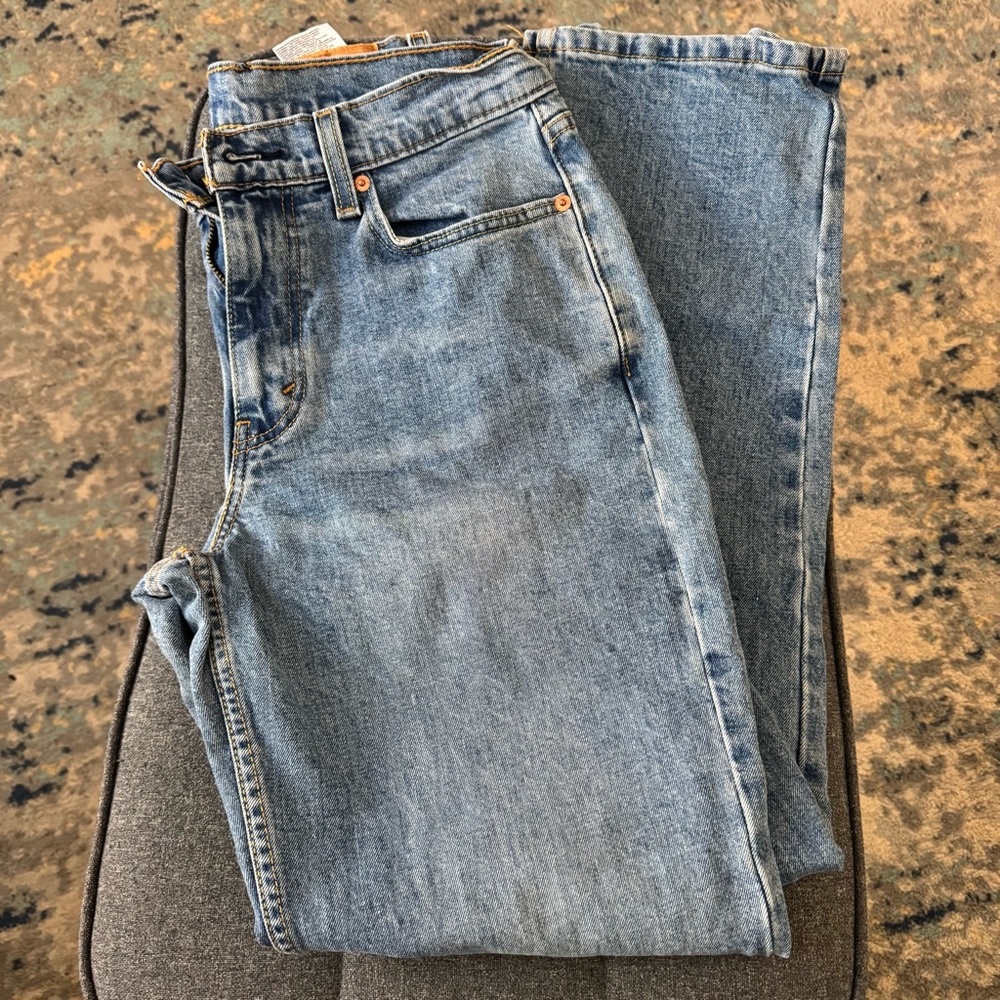 Levi’s men 550 light wash blue jeans size w 29 l 32